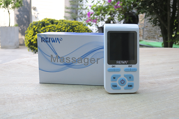 Máy massage xung điện Reiwa AS-8018