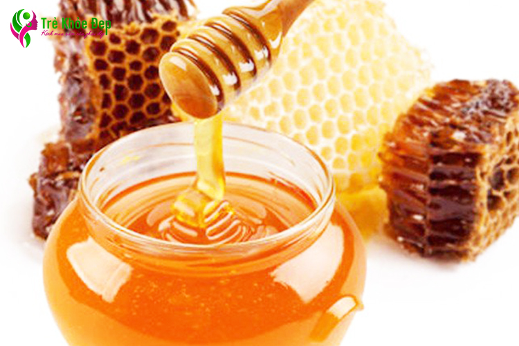 Mật ong chứa nhiều vitamin, axit amin và khoáng chất