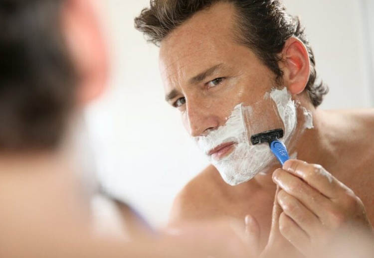 Những sai lầm của nam giới khi cạo râu