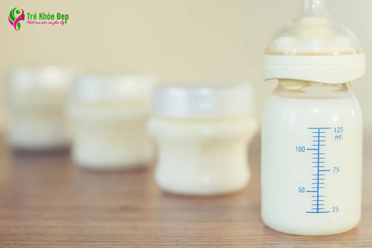 Kích sữa giúp lưu trữ lượng sữa cho bé bú