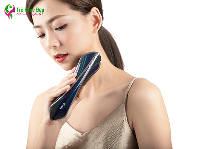 Máy massage mặt Bimix BM13 có đèn LED giúp giải tỏa căng thẳng cho các cơ