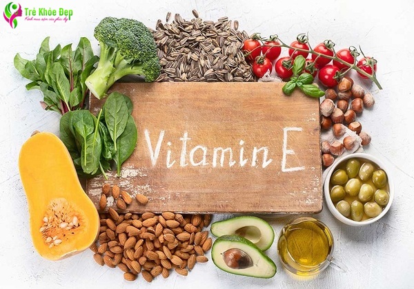 Một số loại hạt, dầu và rau xanh chứa rất nhiều vitamin E