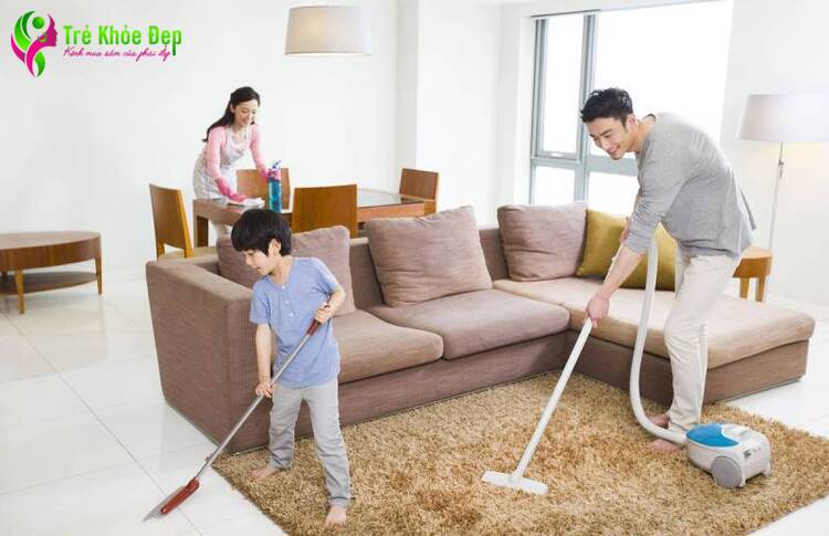 Dọn dẹp nhà cửa trong kỳ nghỉ Tết là một cách vận động nhẹ nhàng và đơn giản