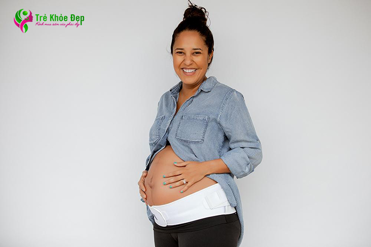 Mẹ bầu cần tham khảo ý kiến bác sĩ trước khi sử dụng đai đỡ bụng bầu