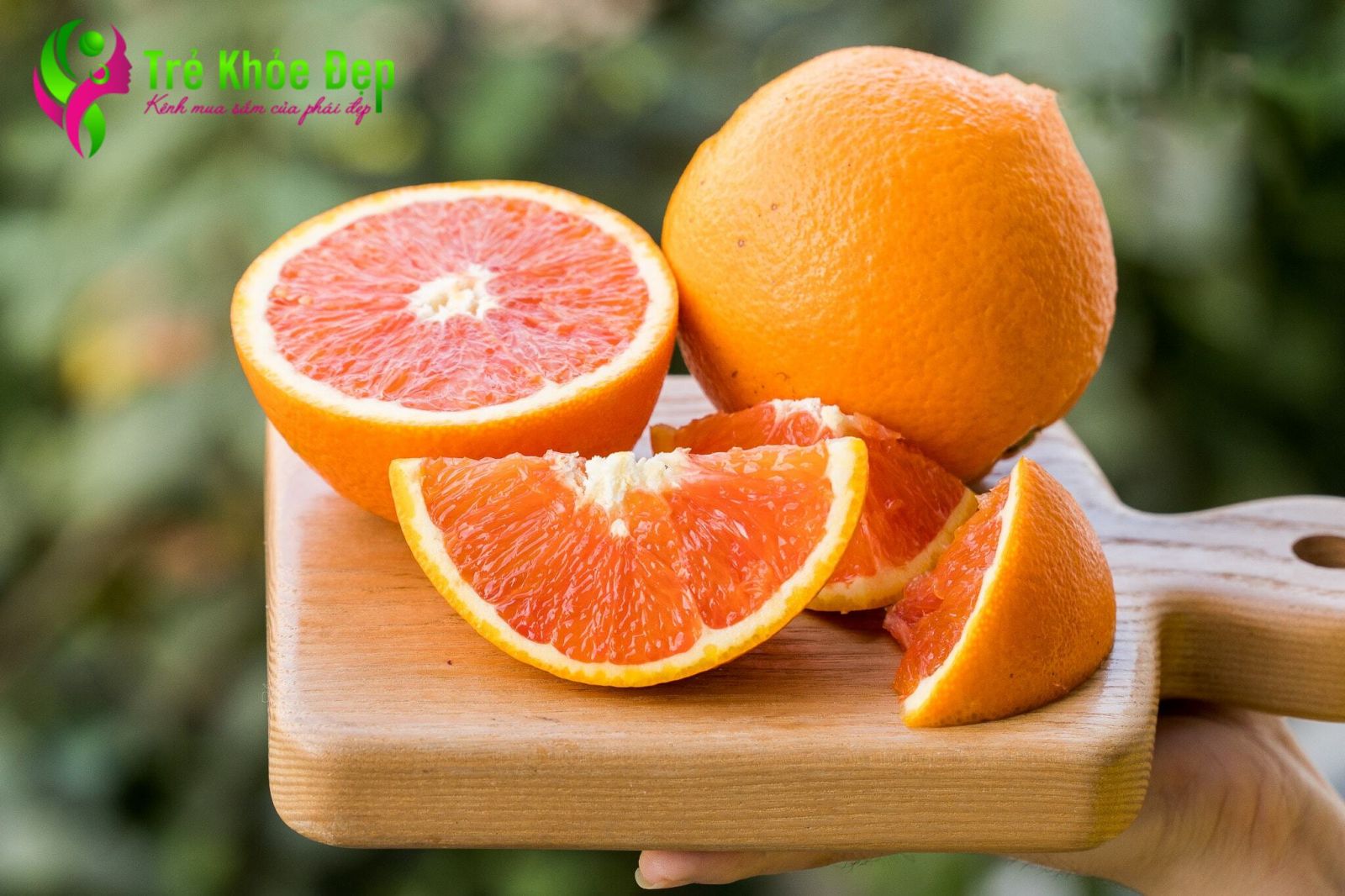 Tóc cần được cung cấp vitamin C và cam là một sự lựa chọn tốt