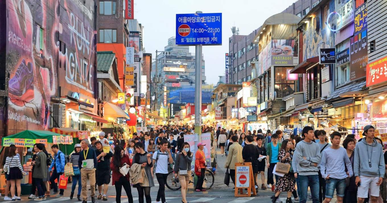 Người dân Hàn Quốc đi bộ rất nhiều và đi rất nhanh nên khó tránh khỏi xô đẩy